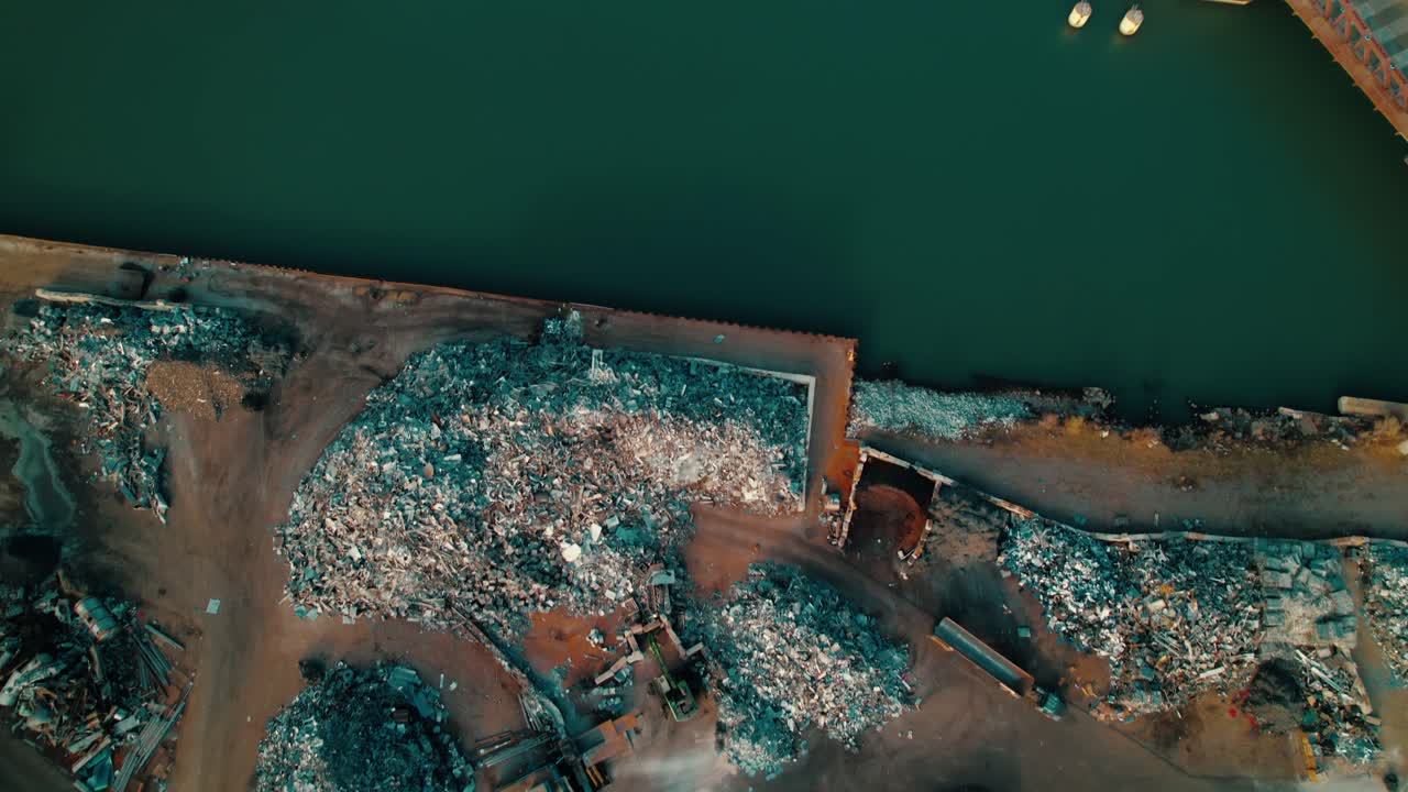 from Chicago Scrap Metal Yard to Colorful Truck Rows Along the Riverside