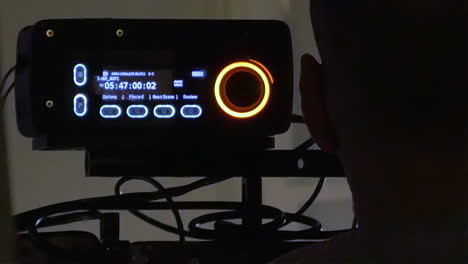 equipo de película que muestra el tiempo de trabajo