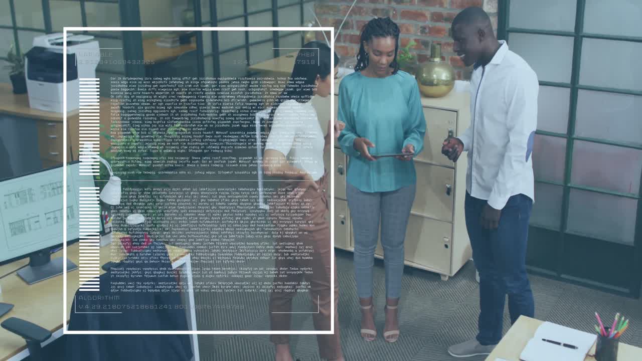 animación de la interfaz con el procesamiento de datos contra diversos colegios discutiendo juntos en la oficina.