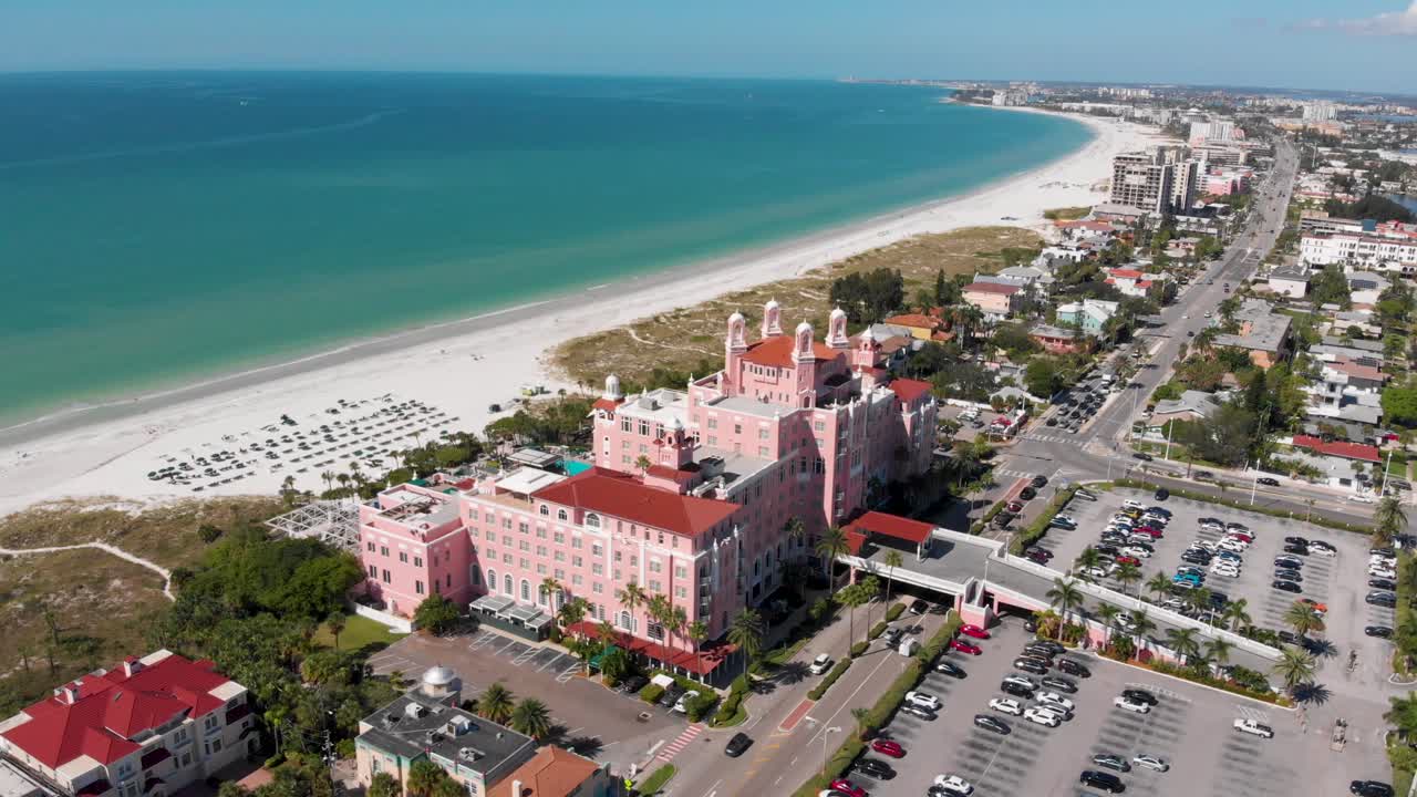 video de dron de 4k del hotel don cesar pink palace en st
