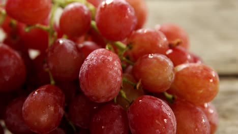 primer plano de las uvas rojas frescas