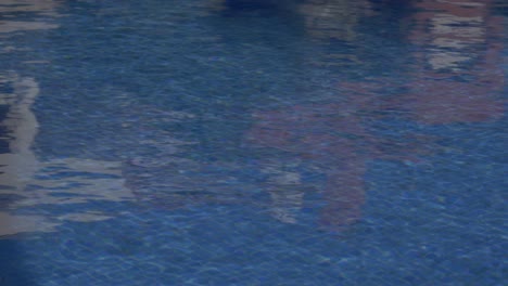 swimming-pool-without-sun-reflection-in-SPain