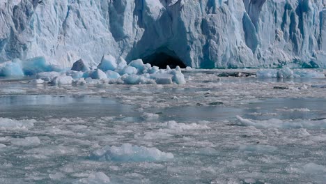 desde el permafrost hasta un increíble glaciar y una montaña con niebla en la mezcla