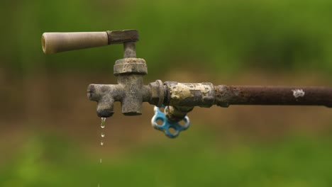 water dripping from the old tap 02