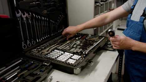 Open-tool-box-on-the-table