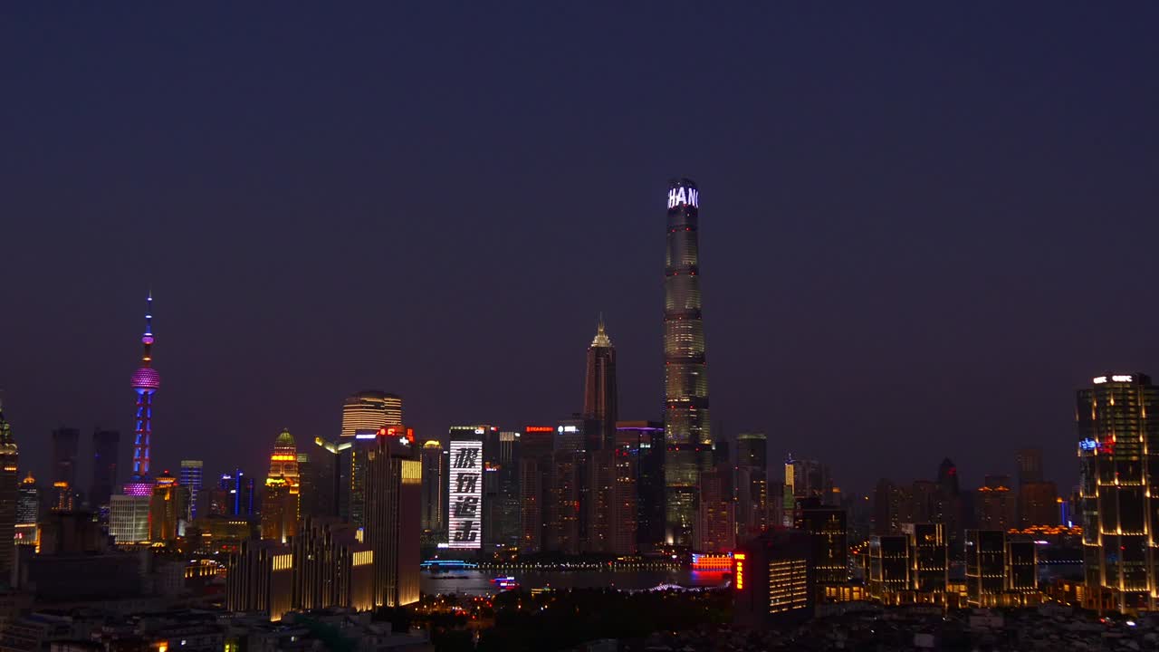 puesta de sol noche iluminada ciudad de shanghai centro de la ciudad techo panorama 4k china