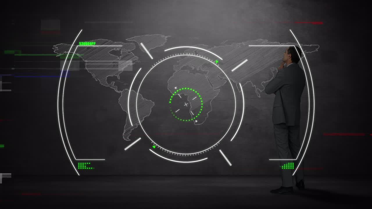 animación de procesamiento de datos y mapa del mundo sobre empresario caucásico.