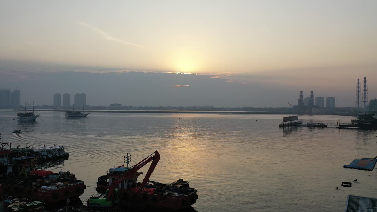 Sunrise over the Harbor