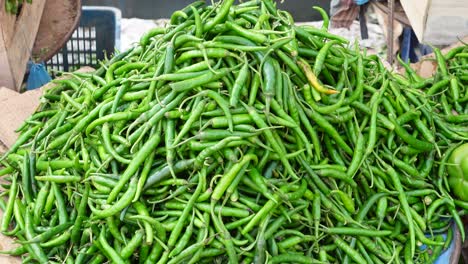 pile of green chillies