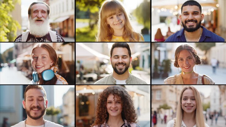 Collage di ritratti di persone felici e sorridenti, con diversità di genere, culture diverse, uomini e donne multietnici.
