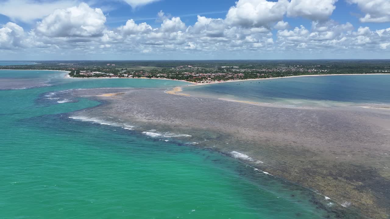 arrecife de coral en santa cruz cabralia bahía brasil