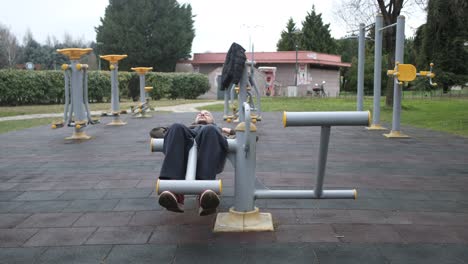dispositivo de transporte en el parque