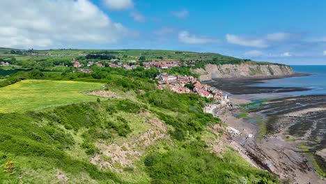 coast of robin hoods bay