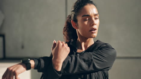 Woman-on-steps-for-exercise