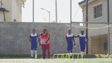 Jugadores-De-Fútbol-Que-Tienen-Partido-En-El-Campo