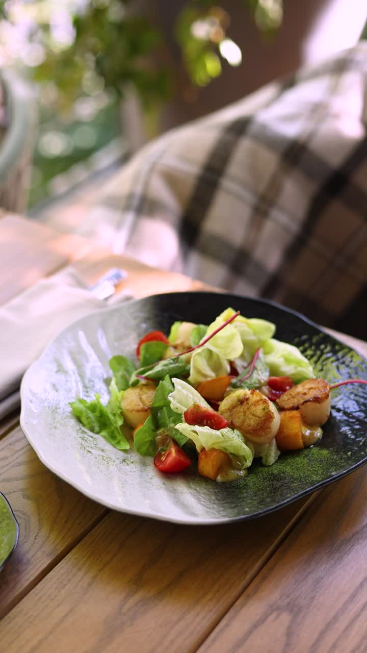 deliciosa ensalada de mariscos