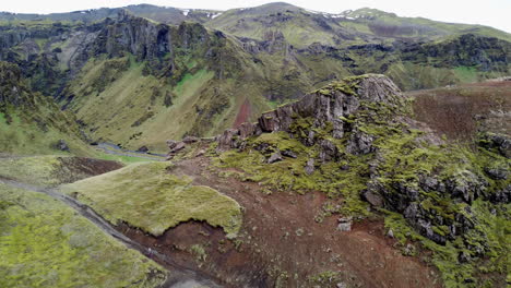 hiking in the icelandic mountains