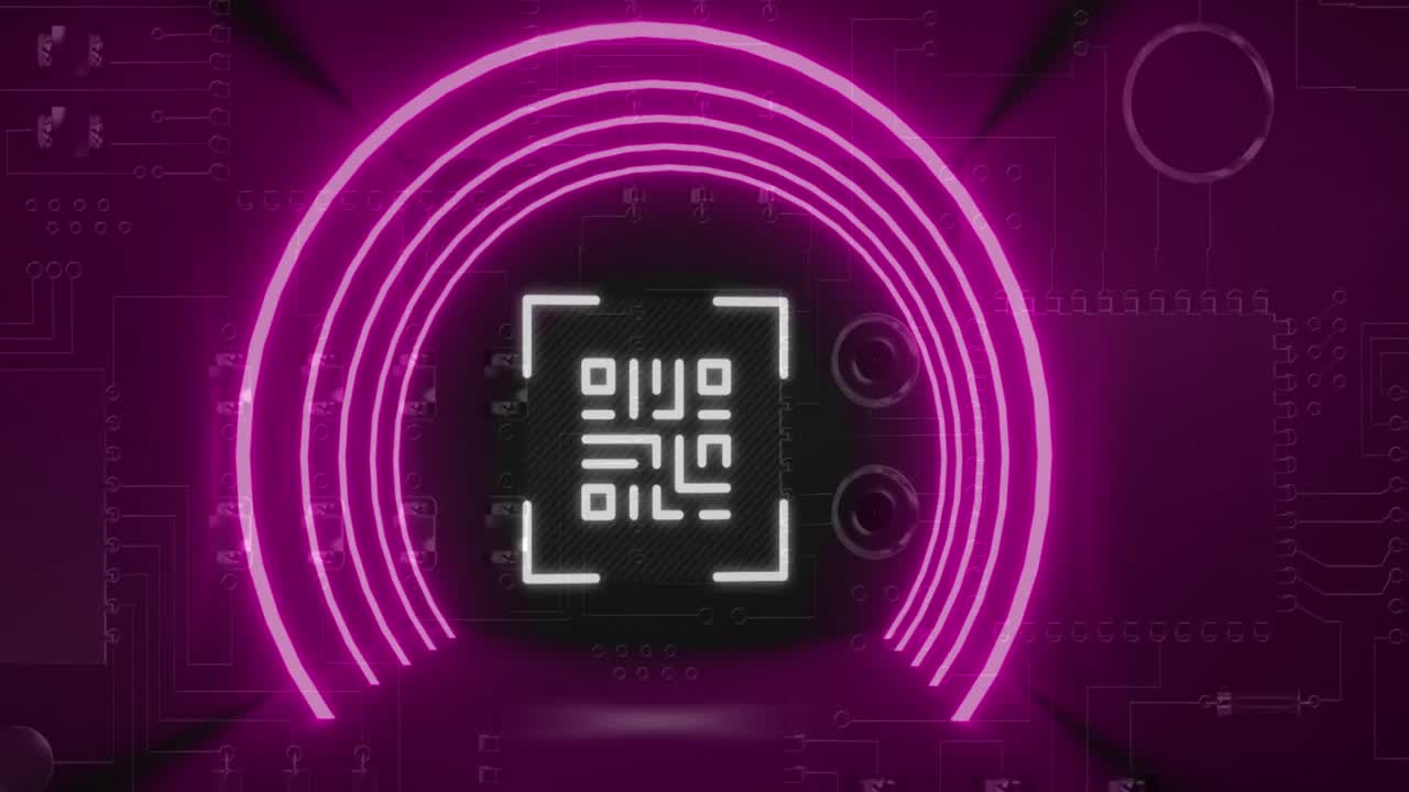 escáner de código qr con elementos de neón contra el primer plano del servidor de computadora