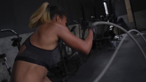 entrenamiento cruzado en un gimnasio