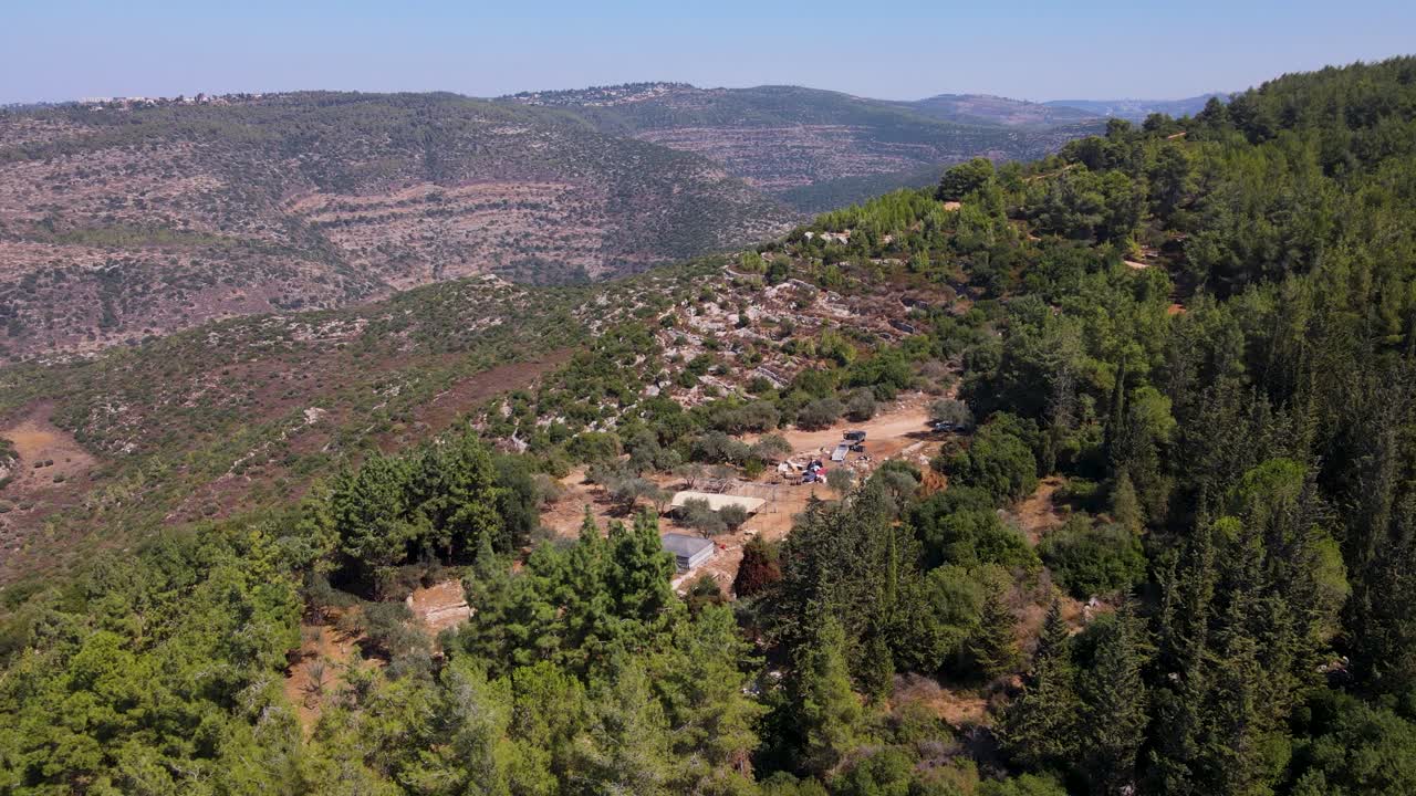 Panoramic view of the mountains on a sunny day