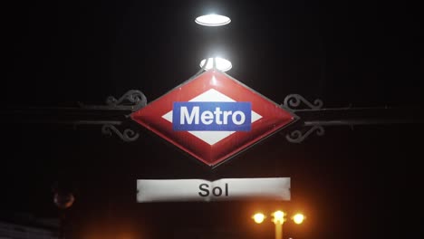 spanish underground sing - metro station sol