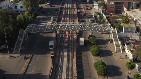 toma aérea de un lugar de trabajo del tranvía en casablanca