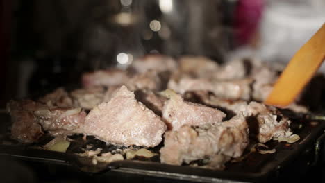 carne en la barbacoa