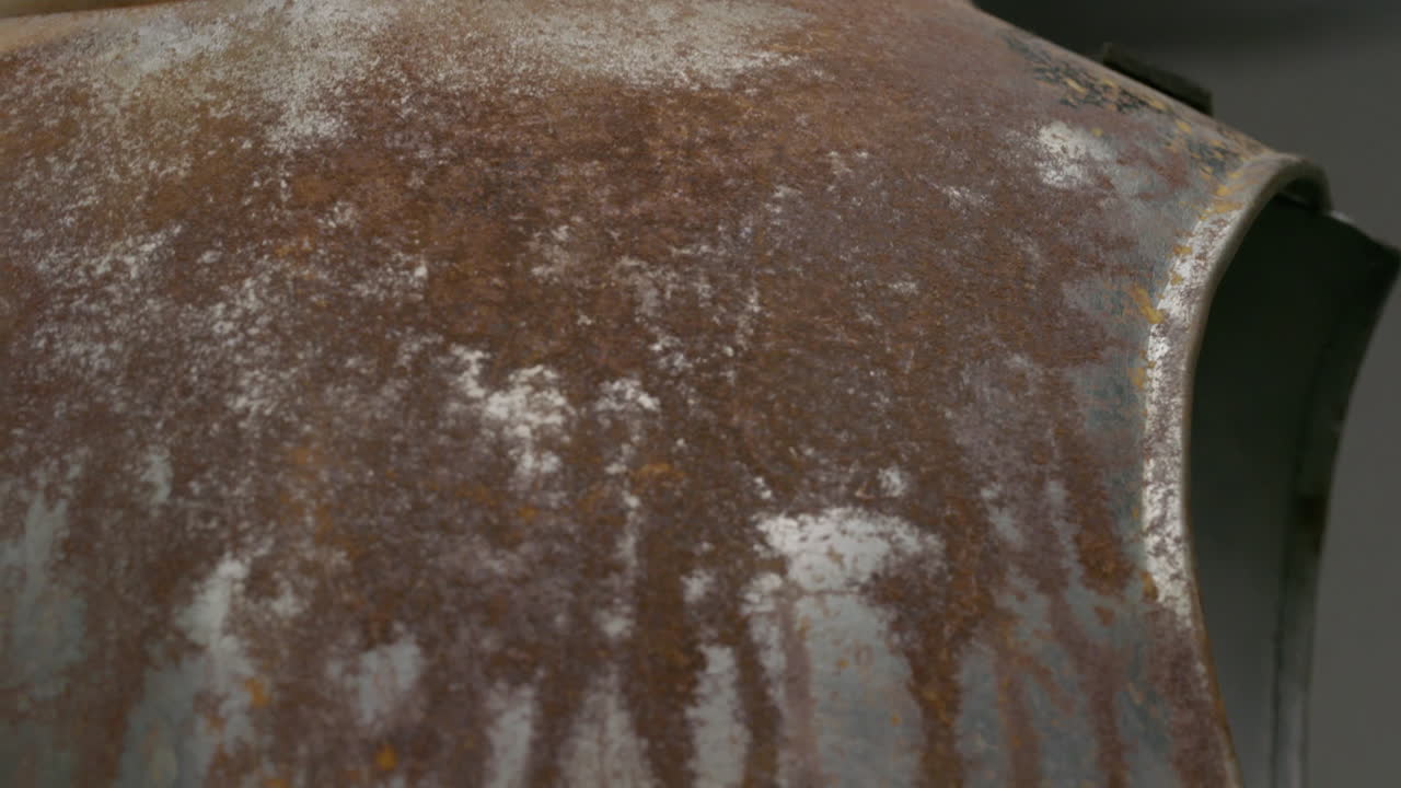 coraza oxidada armadura en estudio caballero óxido