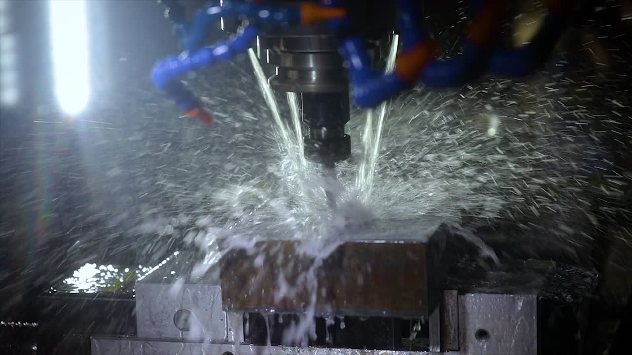 macchina di fresatura cnc per la lavorazione dei metalli.