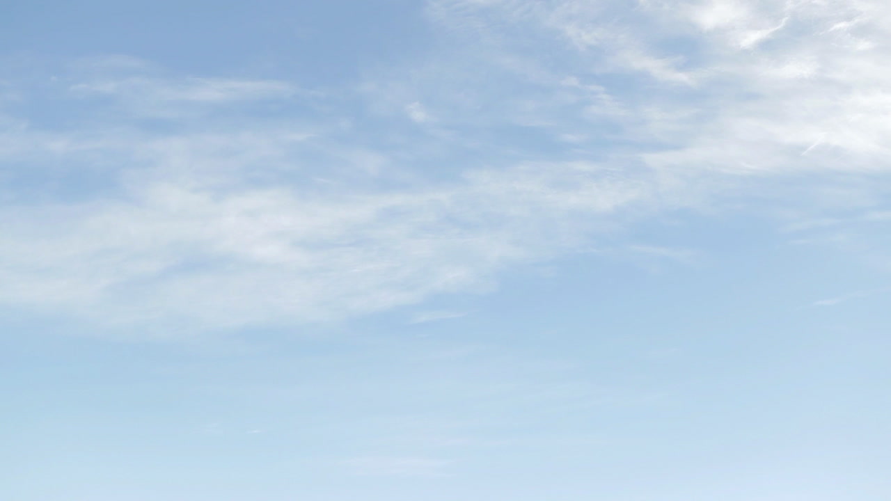 inclinarse hacia abajo sobre las estribaciones de las montañas de sierra nevada