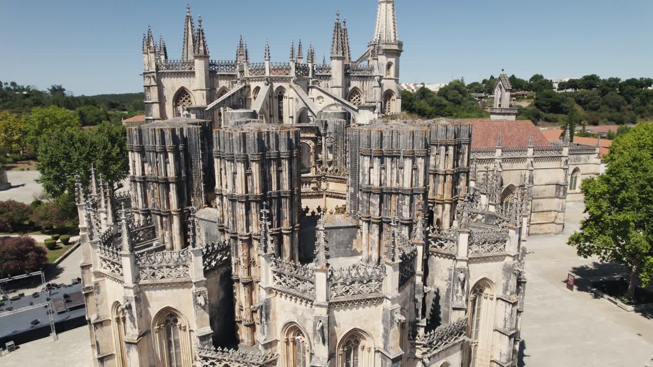 primer plano del magnífico mosteiro da batalha, obra maestra del monasterio de estilo gótico, portugal