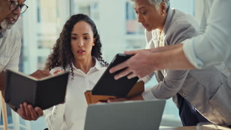 Stress,-overworked-and-chaos-with-business-woman