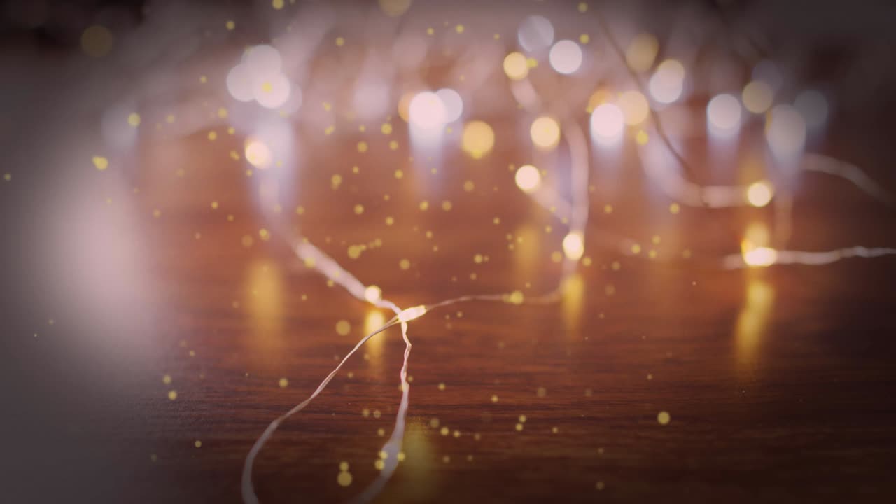 배경 에 크리스마스 조명 위 에 떨어지는 크리스마스 눈 의 애니메이션