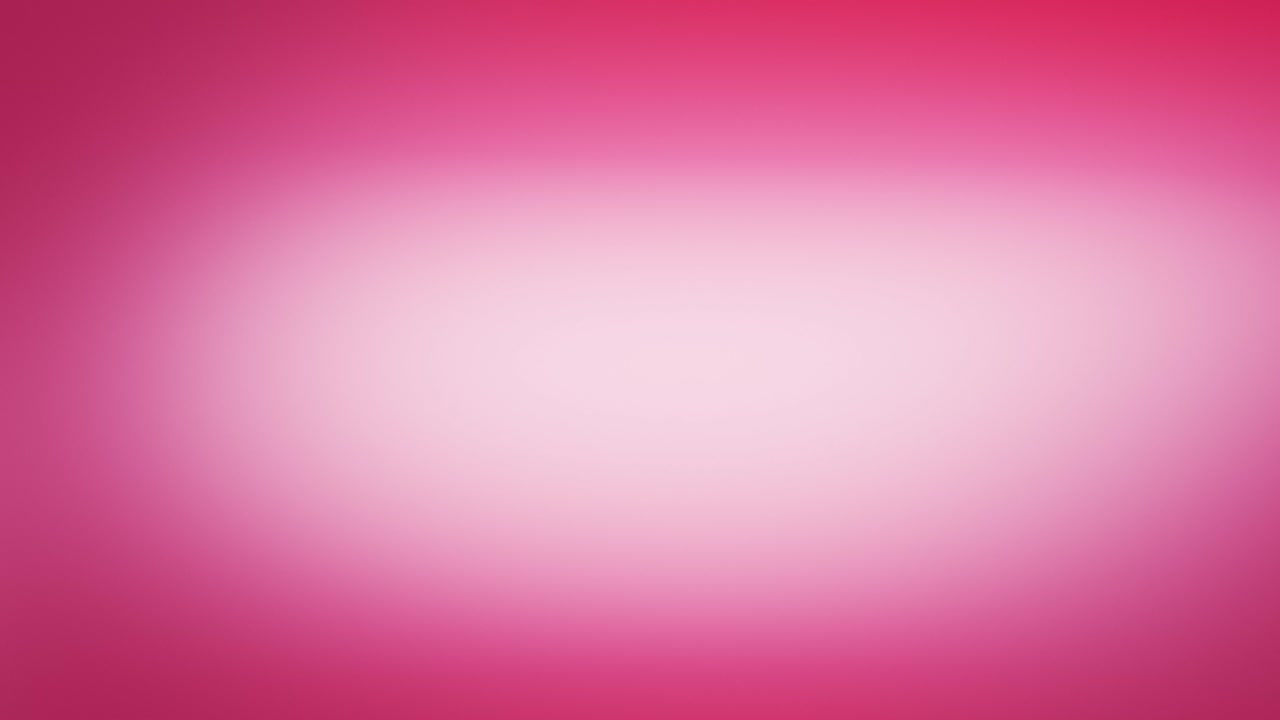 vuelo de limón y rebanadas en fondo rosa