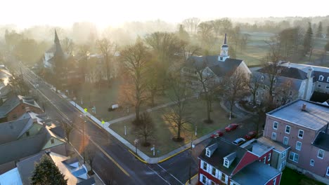 Linden-Hall-Y-La-Iglesia-Morava-En-Lititz-Pennsylvania-Usa