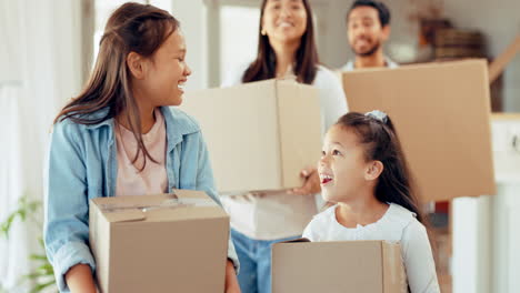 familia, mudanza y cajas en bienes raíces
