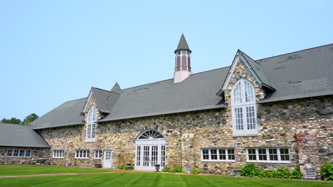 exterior-gimbal-shot-Castle-beautiful-architecture-castle-United-States-royalty-regal-stock-video-footage