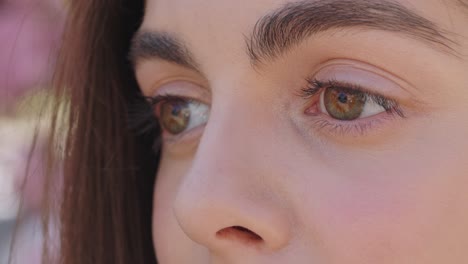 primer plano de la cara de una mujer