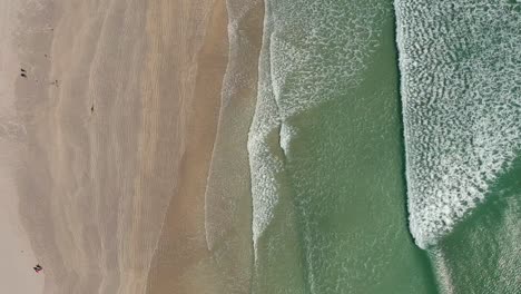 Blue-Waves-On-a-Beach