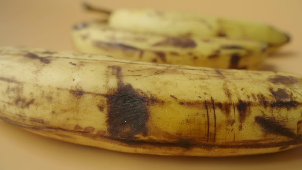 과도하게 익은 바나나