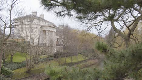 Exterior-De-Hanover-Lodge-Cerca-De-Regents-Park-En-Londres,-Reino-Unido-2