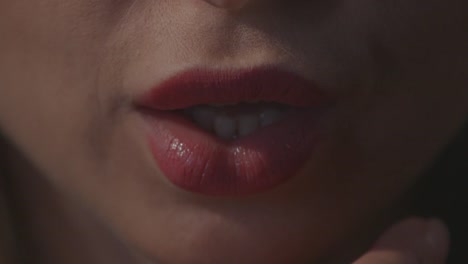 galina labios 4k 02