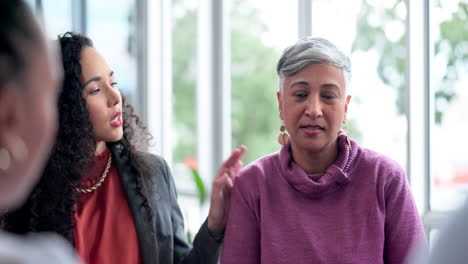 woman in counselling, group of people for support