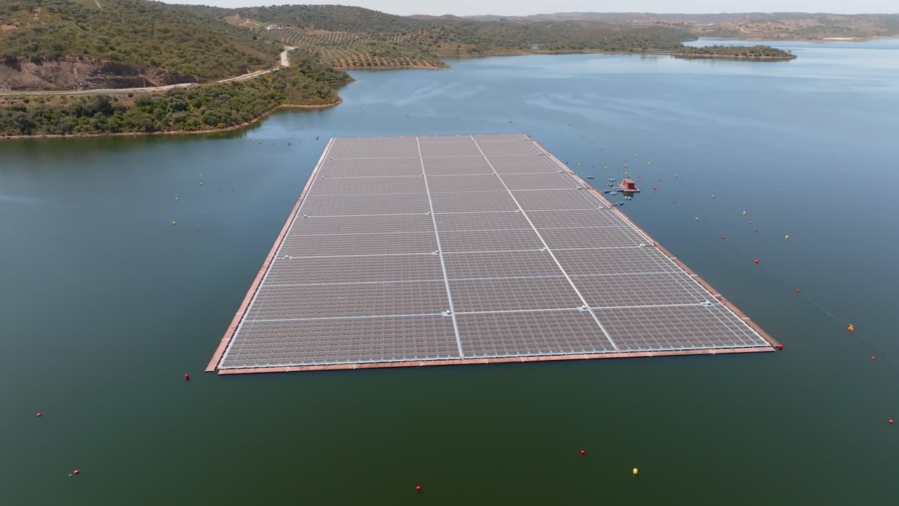 Panning around Europe largest floating Solar farm in Alto Rabag&atilde;o reservoir Portugal