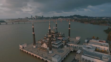 crystal mosque.