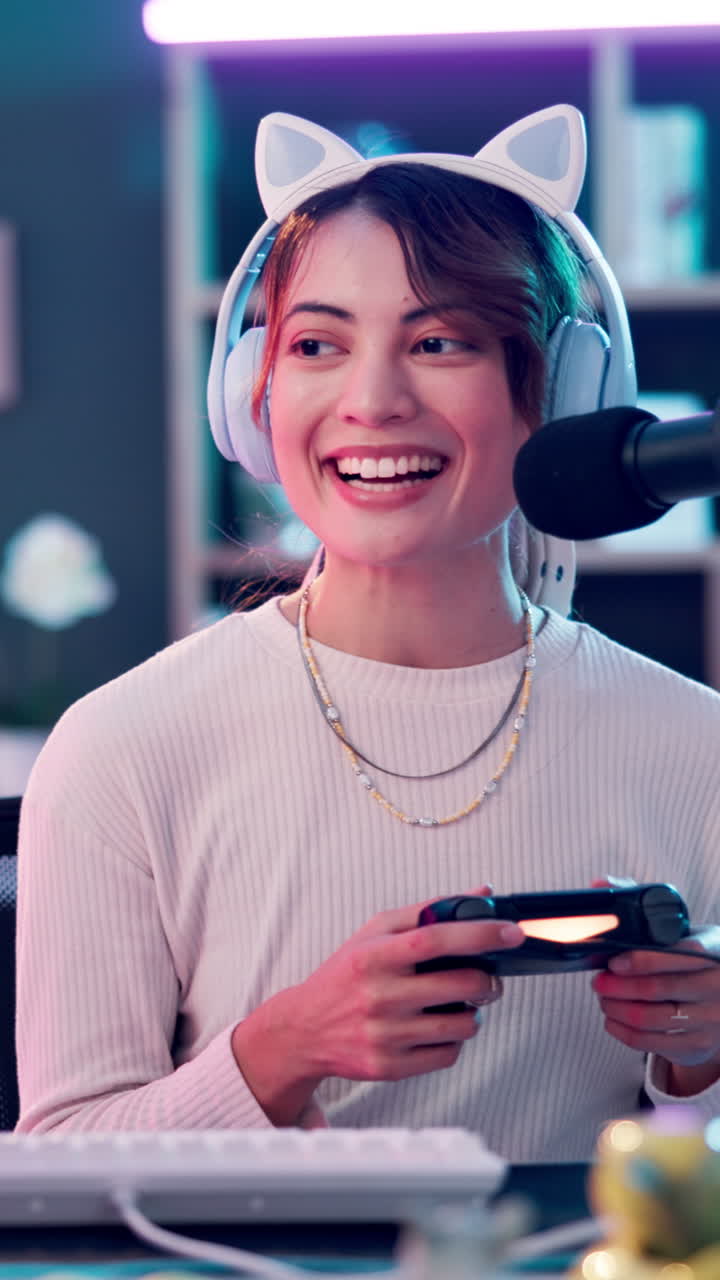 Woman Gamer Streaming Online
