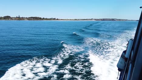 Departing-Robben-Island-by-boat,-headed-towards-Cape-Town