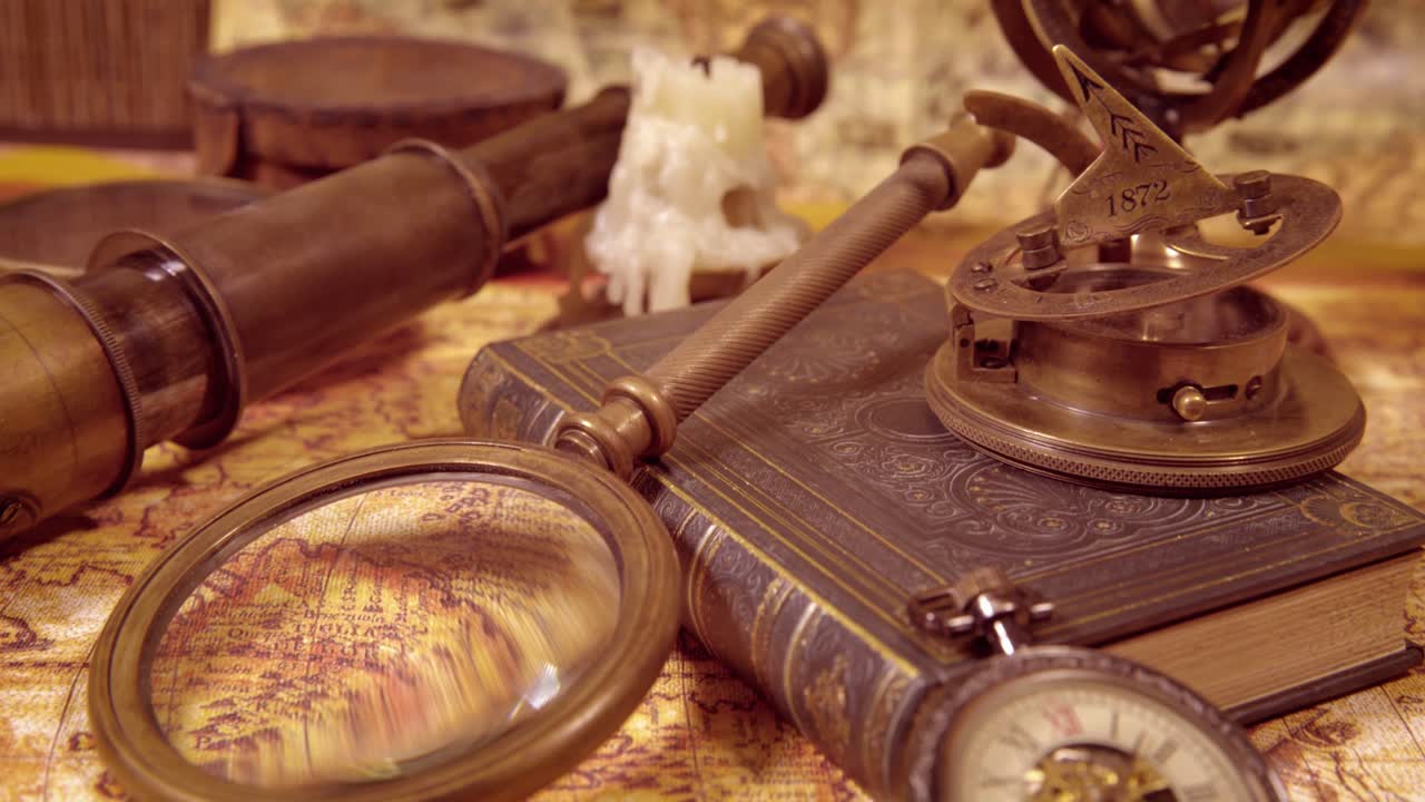 1565년의 오래된 지도에 그려진 빈티지 고정물입니다.