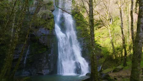 Impresionantes-Cascadas-De-Seimeira-De-Vilagocende-Cerca-De-Fonsagrada-En-La-Provincia-De-Lugo,-Galicia,-España.