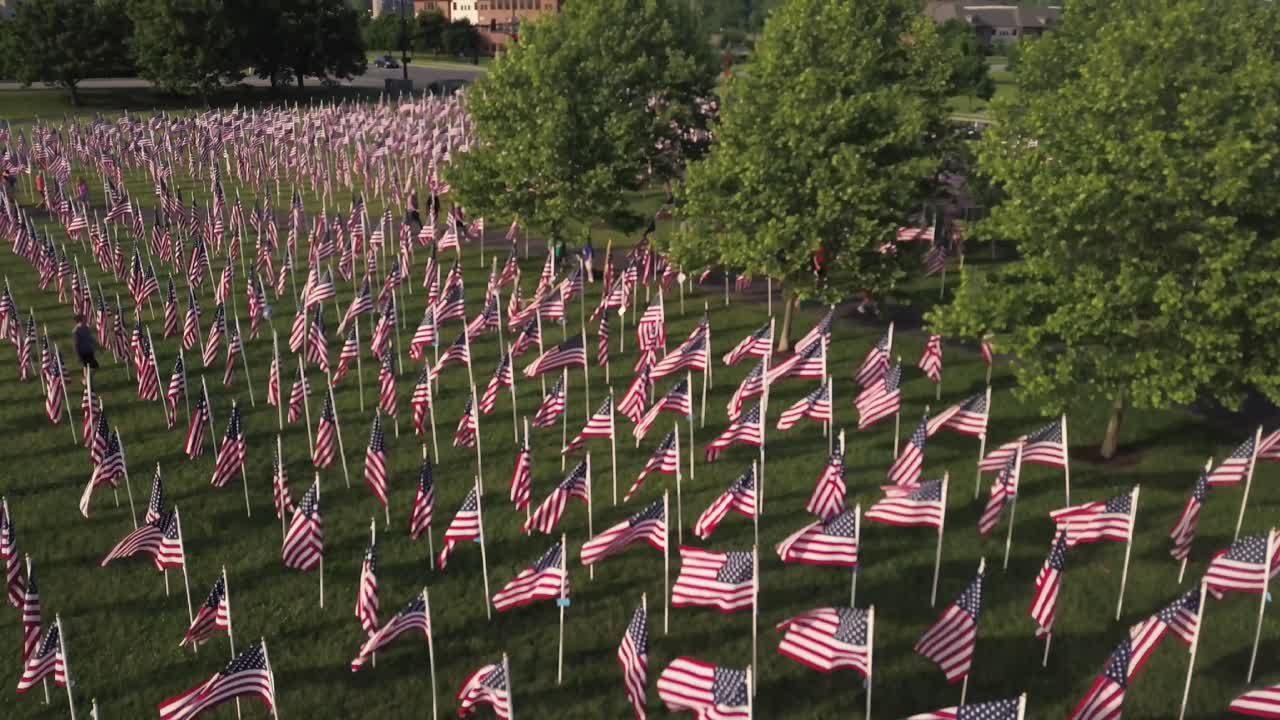 현충일 주말에 미국 국기 필드